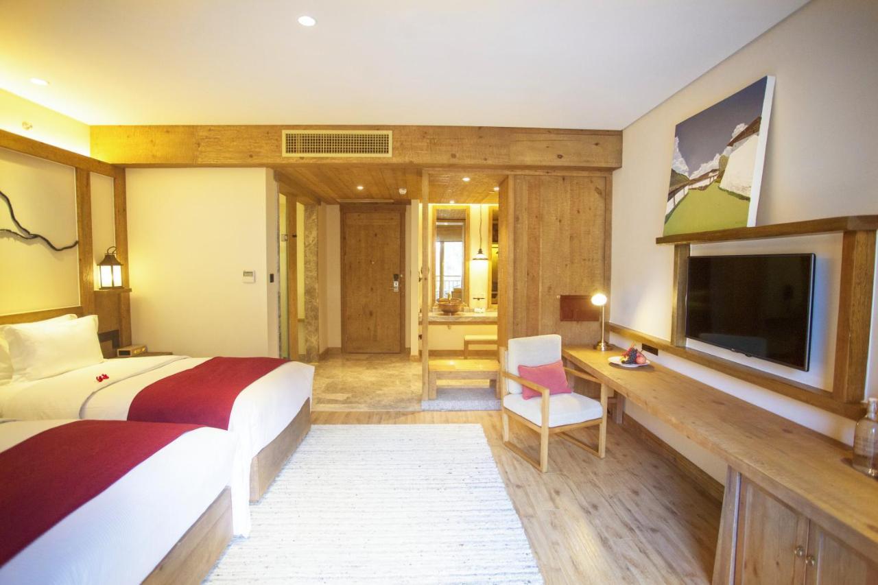 Hotel Lux* Tea Horse Road Benzilan Exterior foto