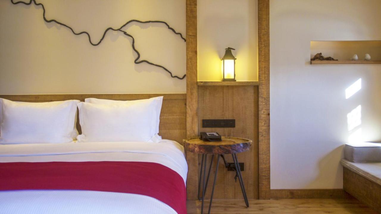 Hotel Lux* Tea Horse Road Benzilan Exterior foto